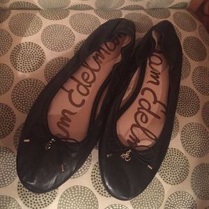Sam Edelman black leather flats with small bow